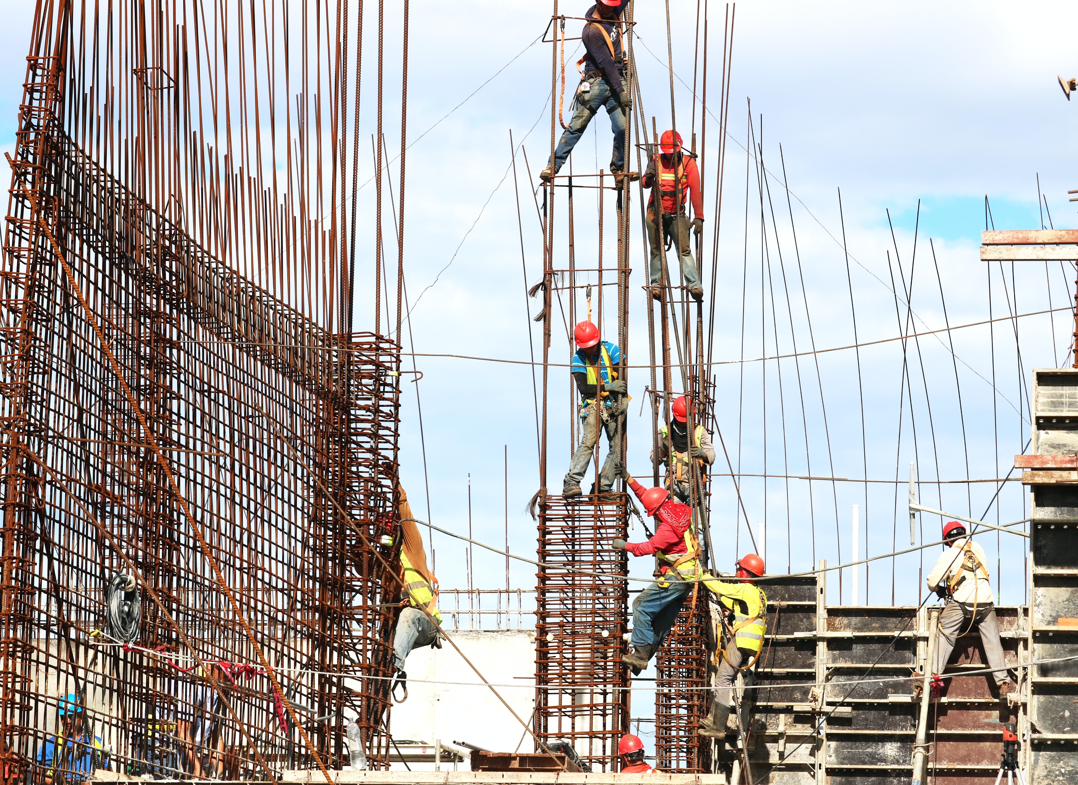Londrina fecha janeiro com saldo positivo de 1.333 empregos; construção é destaque